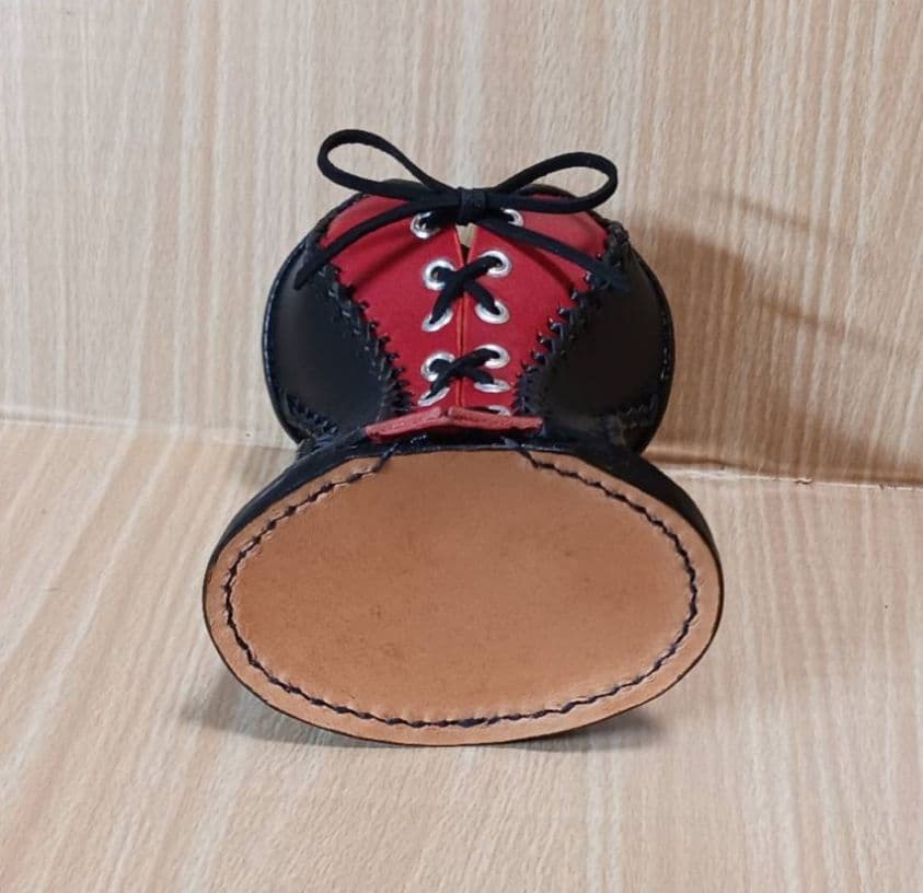 コルセット型　ペン立て　メガネスタンド　革