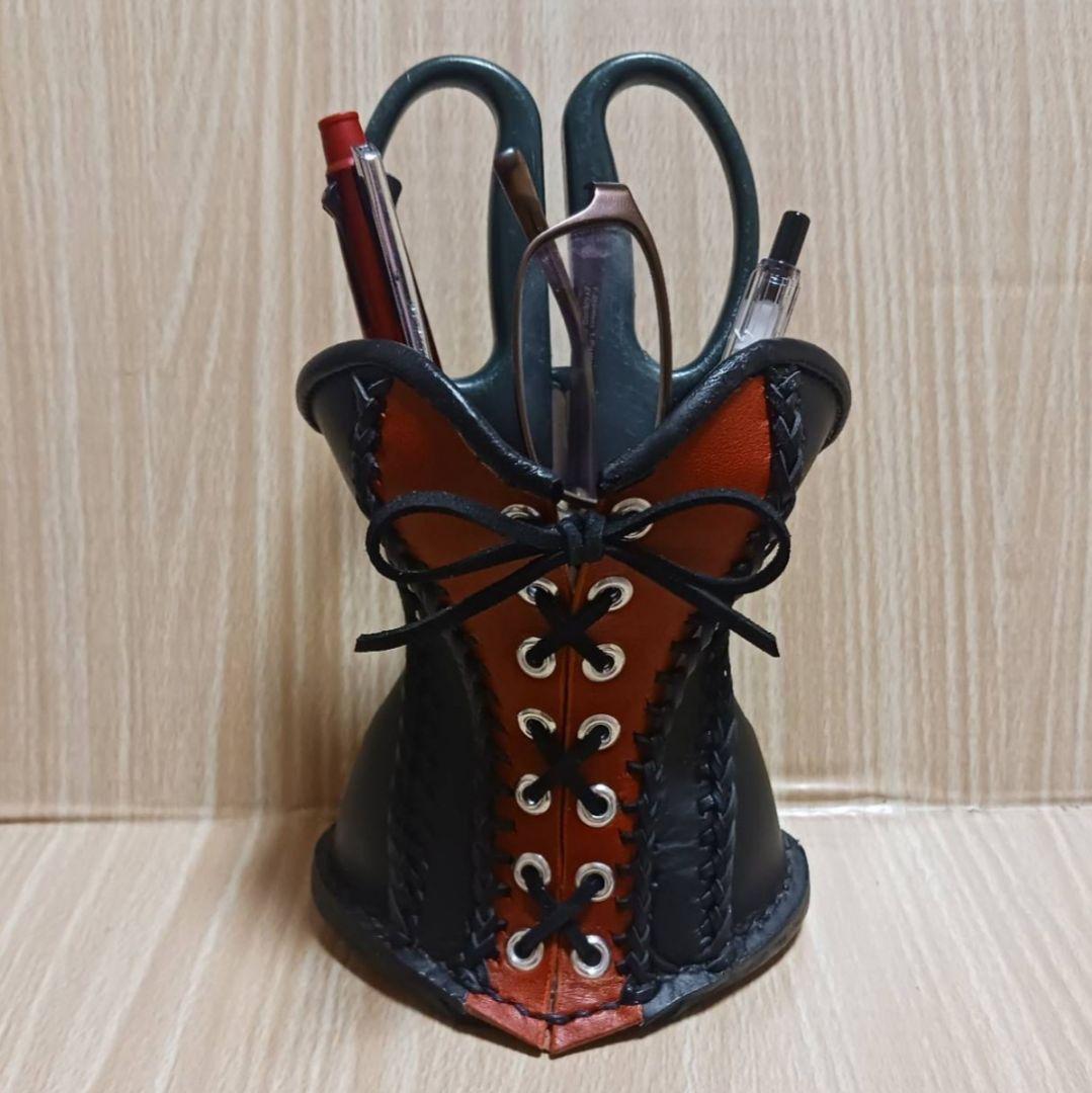 コルセット型　ペン立て　メガネスタンド　革