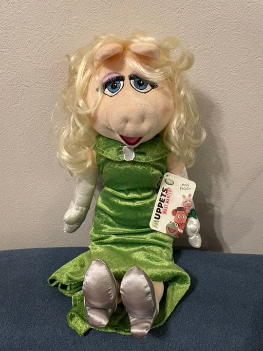 ミスピギー　 Muppets Miss Piggy Plush  ぬいぐるみ