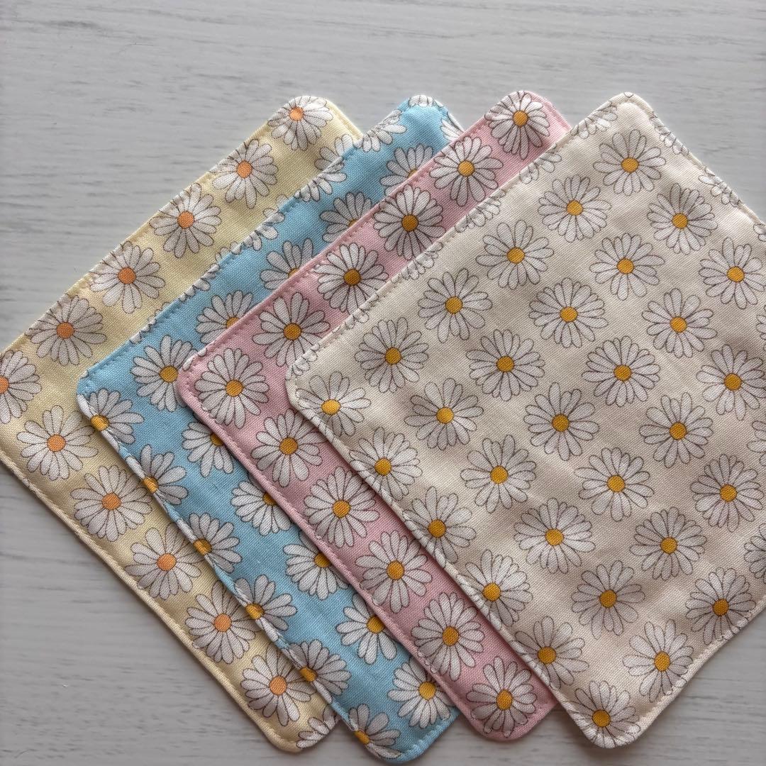 ☆み☆様　4重ガーゼハンカチ15×15cm