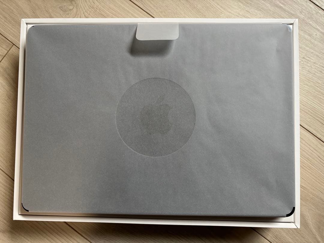 【充放電8回】MacBook air M2 13インチ