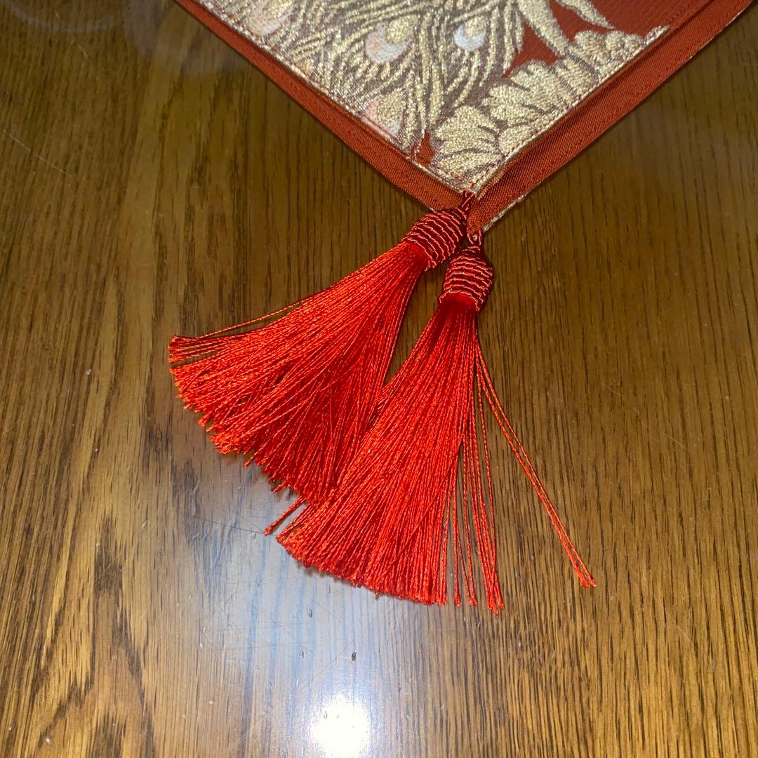 テーブルランナー　孔雀に牡丹　帯リメイク