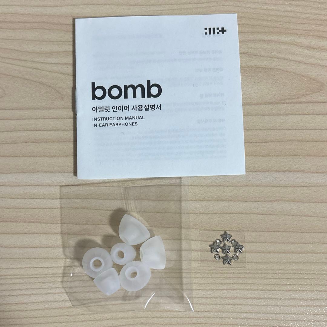 ILLIT bomb Merch Ver. イヤホン イヤモニ