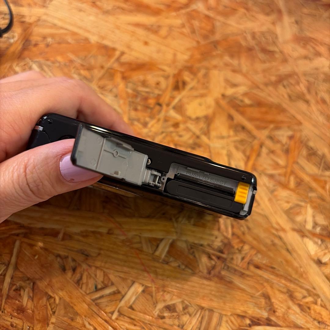 FUJIFILM 12.2メガピクセル デジタルカメラ