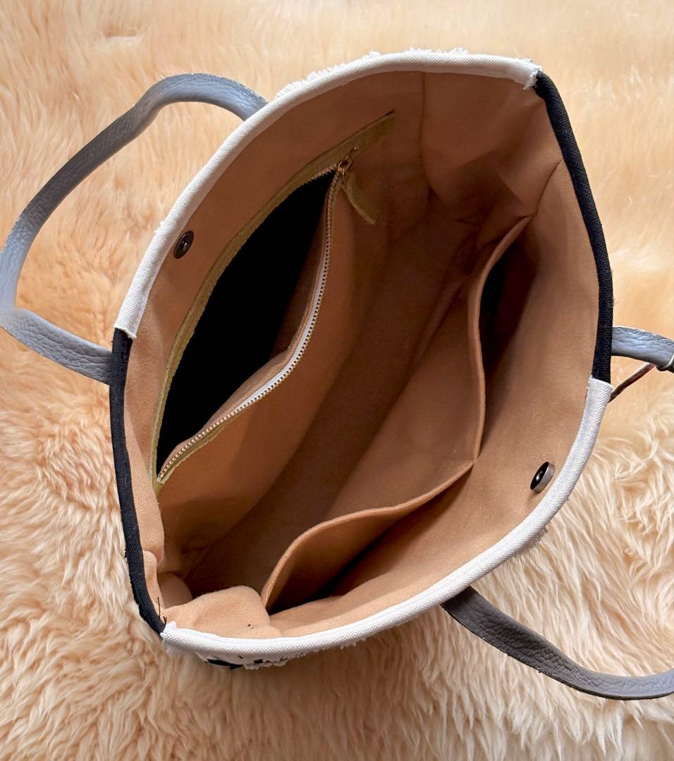 (手づくり)\"愛と愛\"猫とねこのファートートバッグ