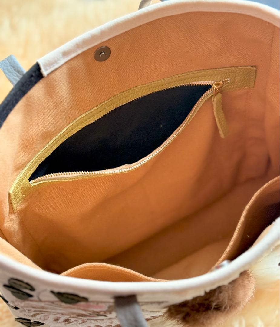 (手づくり)\"愛と愛\"猫とねこのファートートバッグ