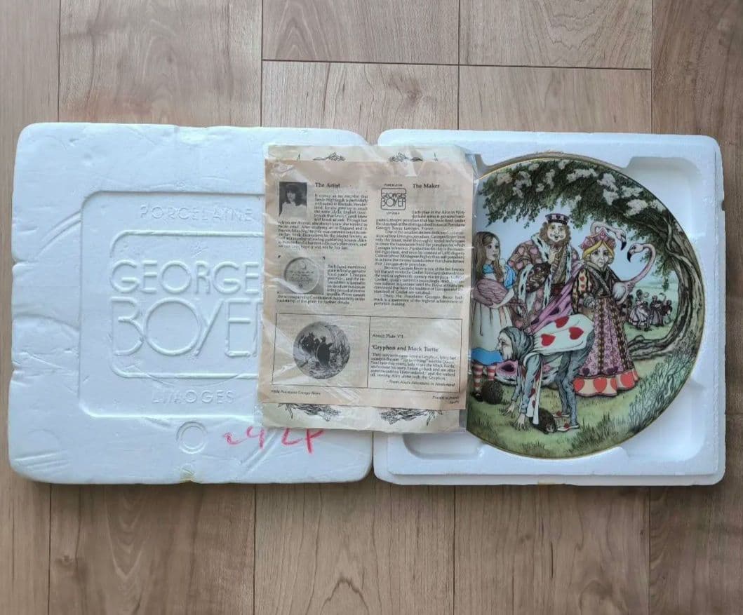 【マジョラム】 プレート 不思議の国のアリス ハートの女王 飾り皿