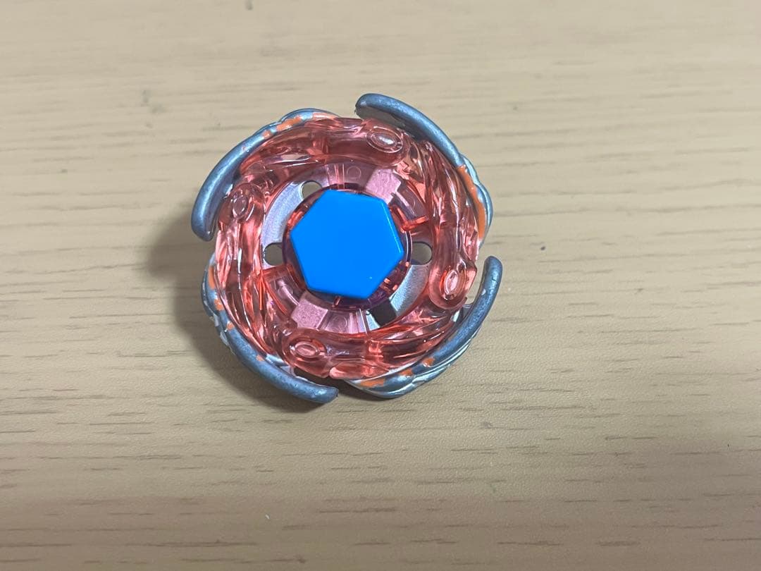 ハズブロ版メタルファイトベイブレードセット 4個+アクアリオおまけ