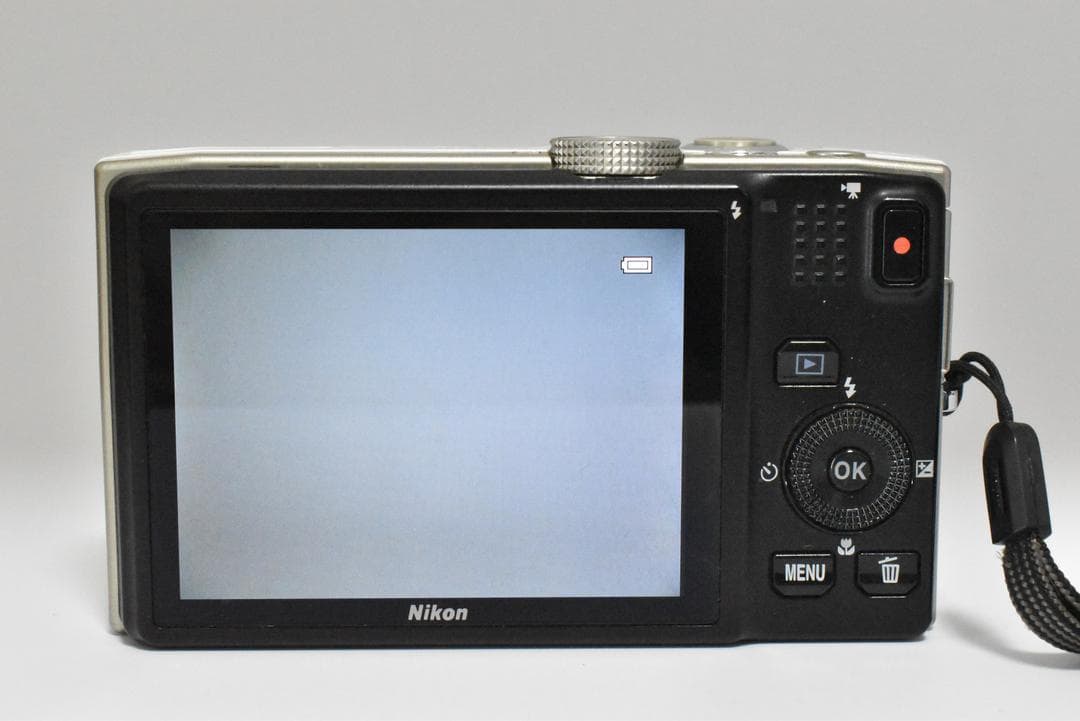 ニコン Nikon COOLPIX S8200 ホワイト