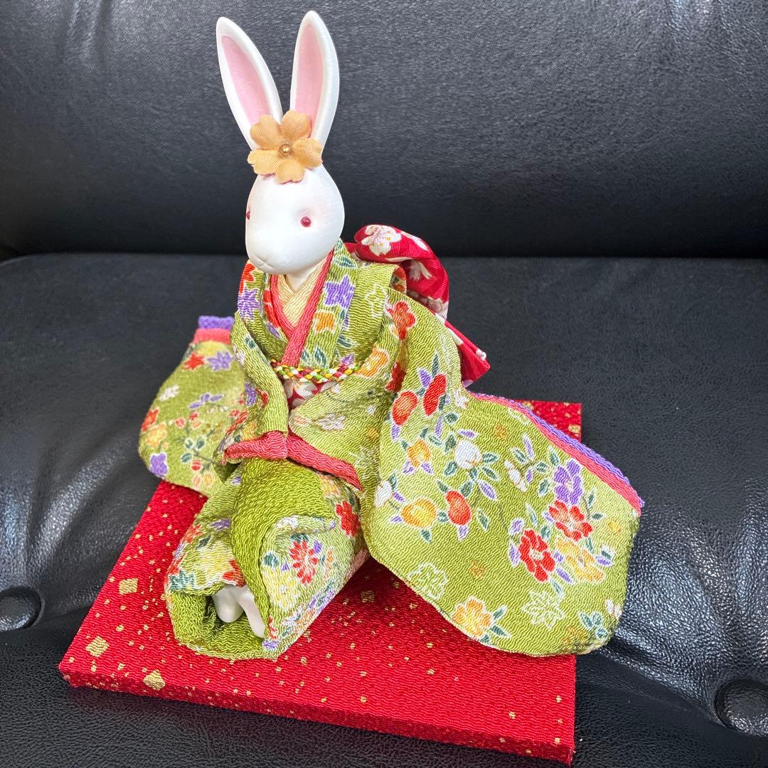 新品　凛香オルゴールドール　うさぎ