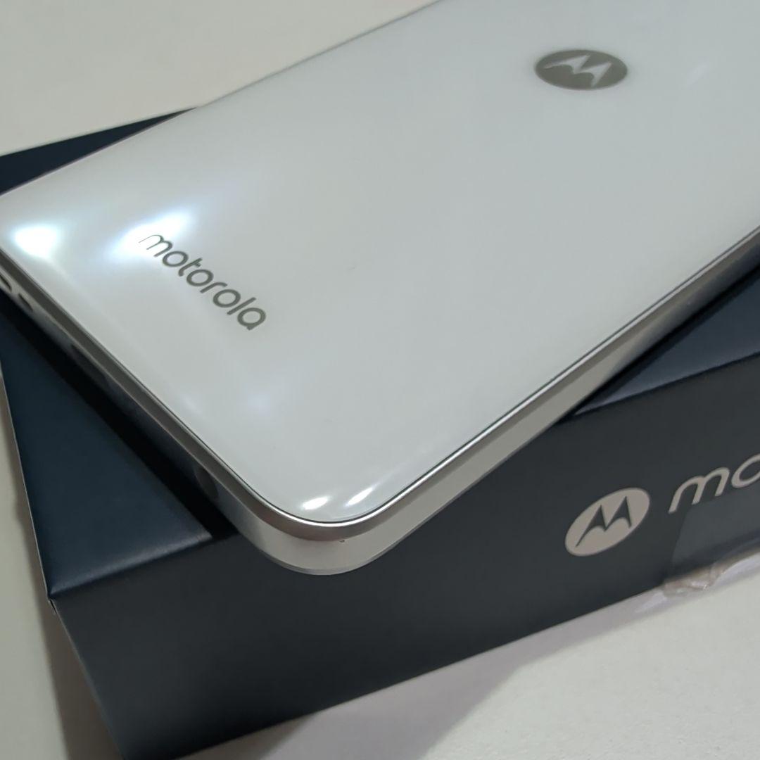 美品■ motorola moto g52j 5G パールホワイト