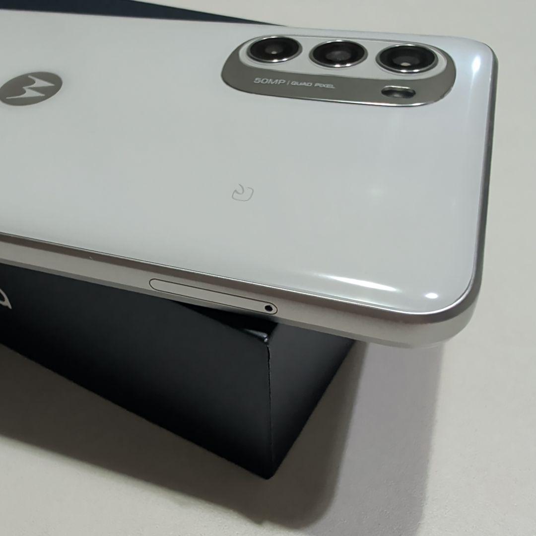 美品■ motorola moto g52j 5G パールホワイト