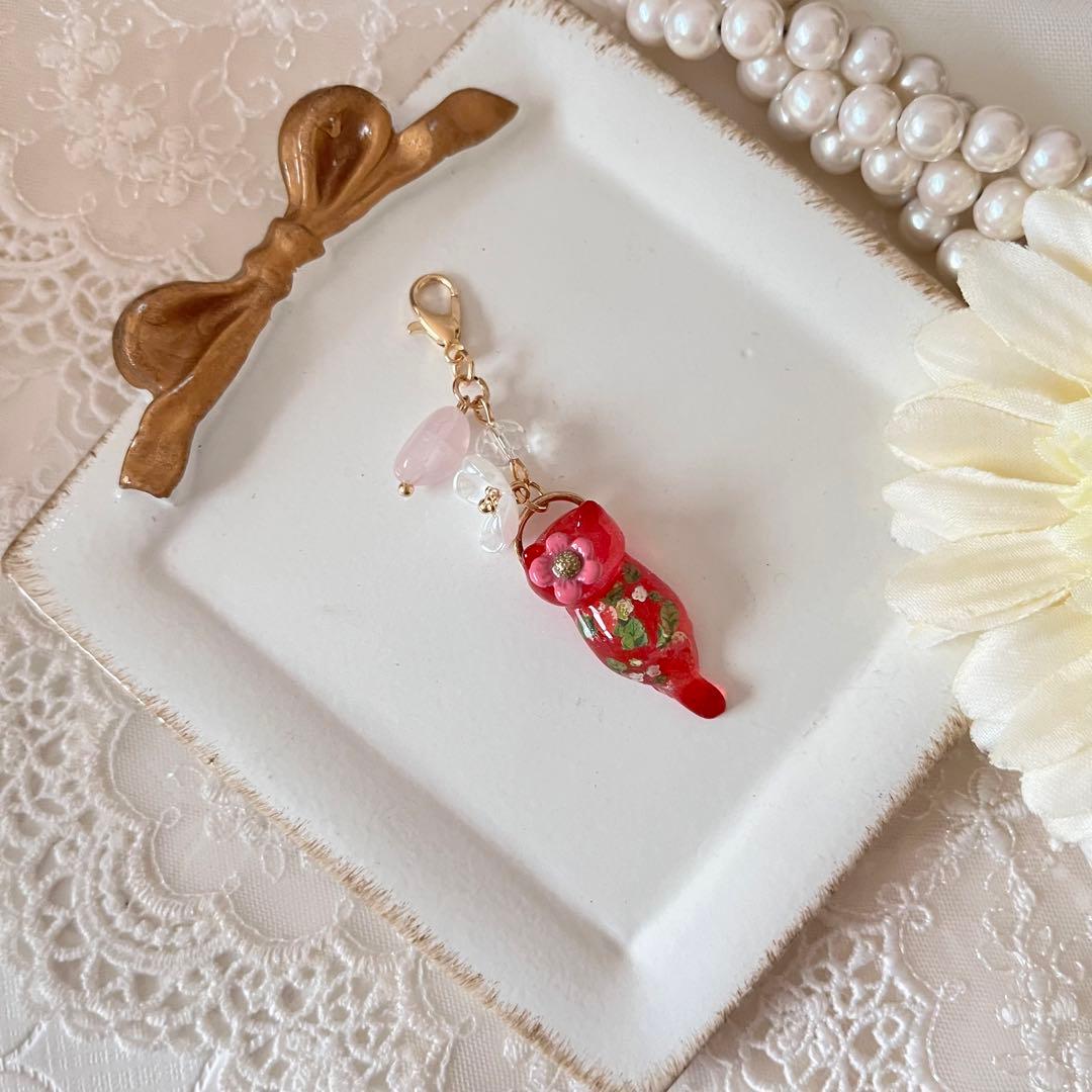 ฅ❤️ レジン　ねこ　ローズクォーツ　苺　バックチャーム　チャーム　ヘアゴム