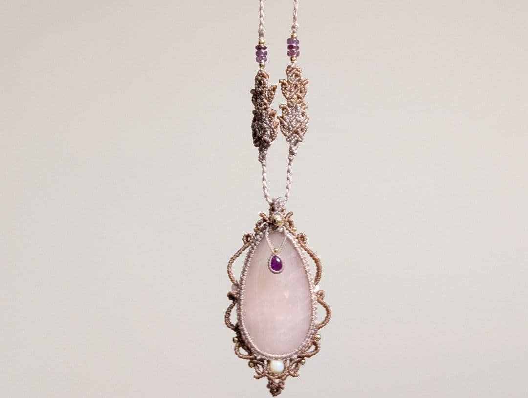 マクラメネックレス ローズクォーツ/ルビー