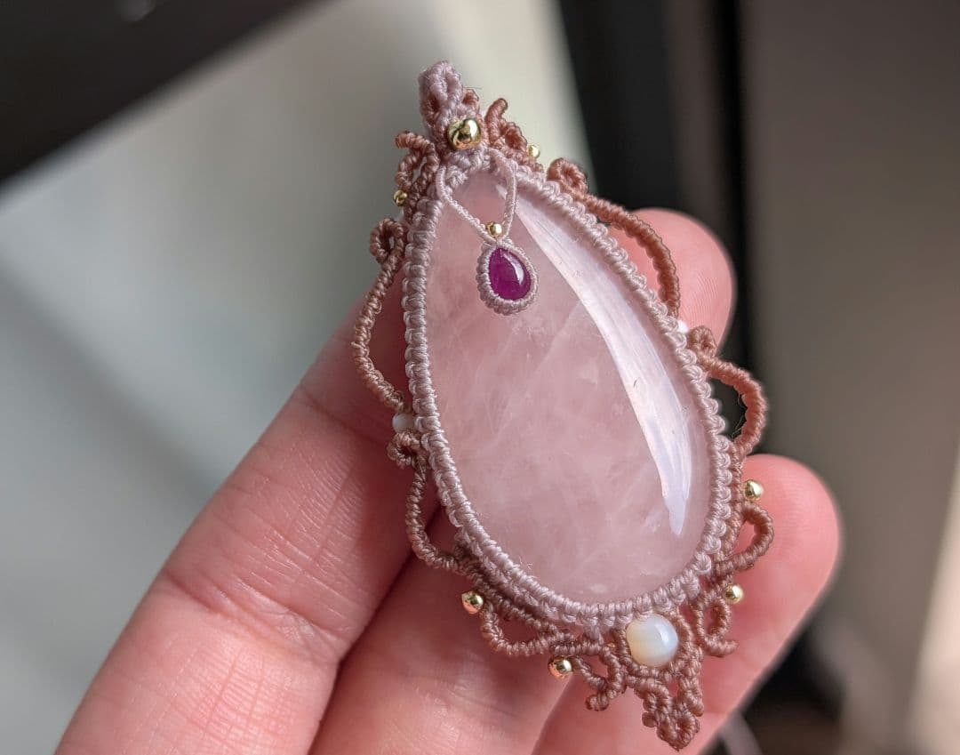 マクラメネックレス ローズクォーツ/ルビー