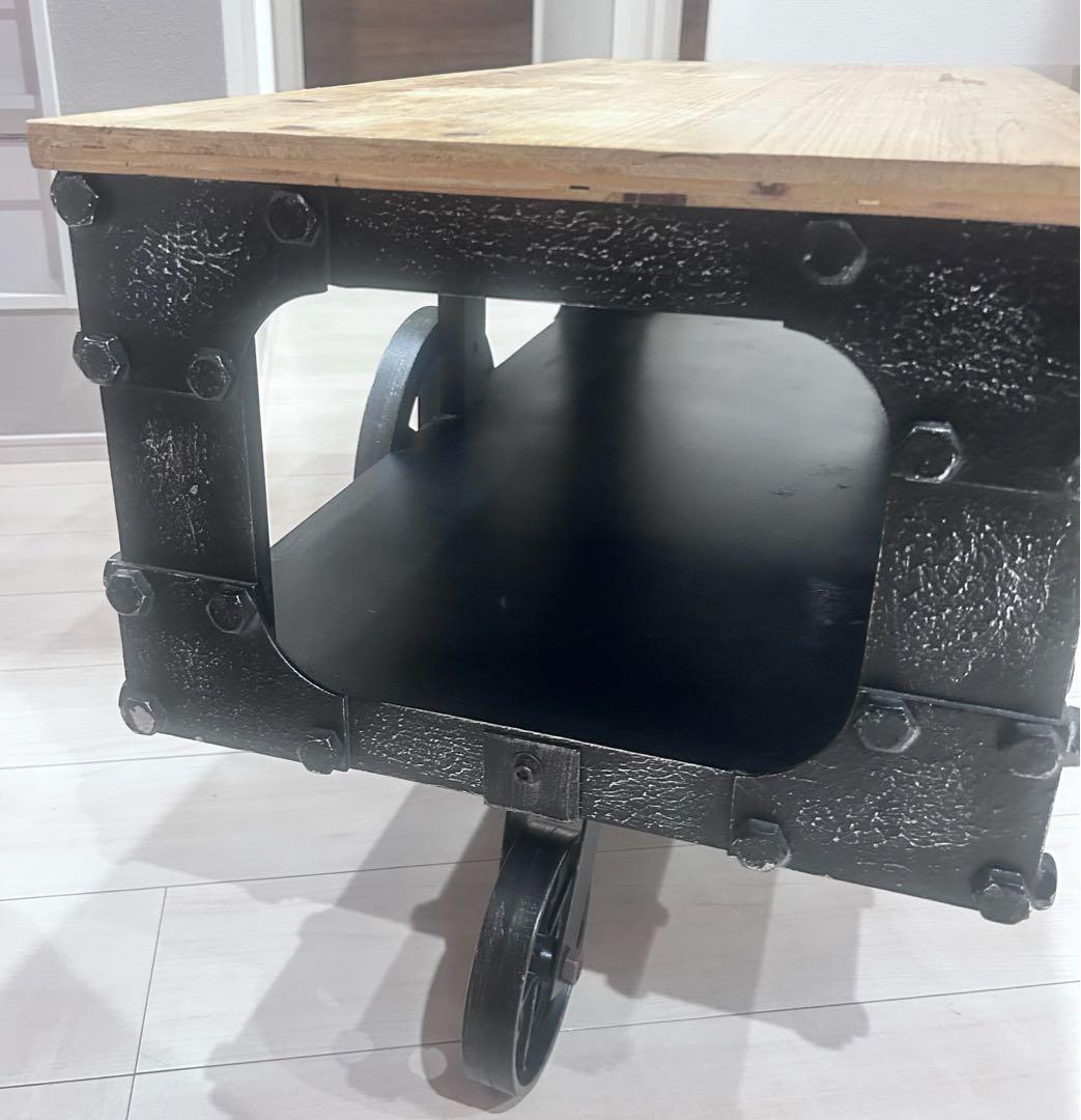 コーヒーテーブル