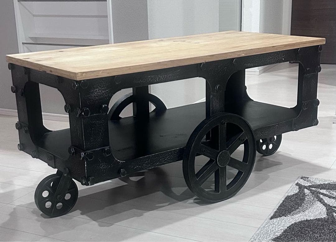 コーヒーテーブル