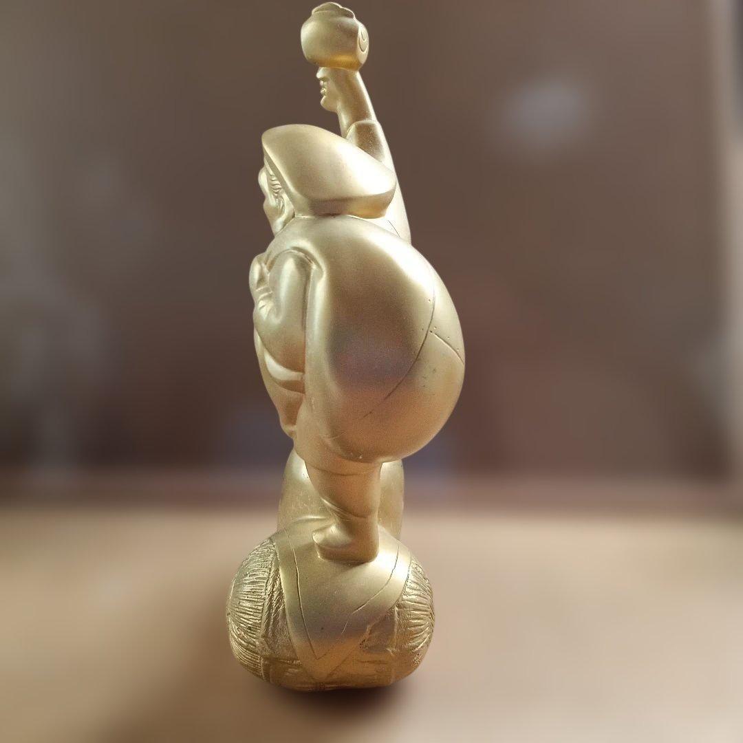 大黒の幸運の神様の置物