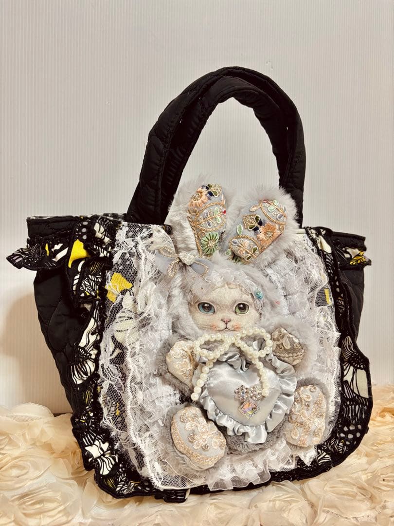 コヤンイサムチョン　ハートキルトとエレガントなお花柄のトートバッグ