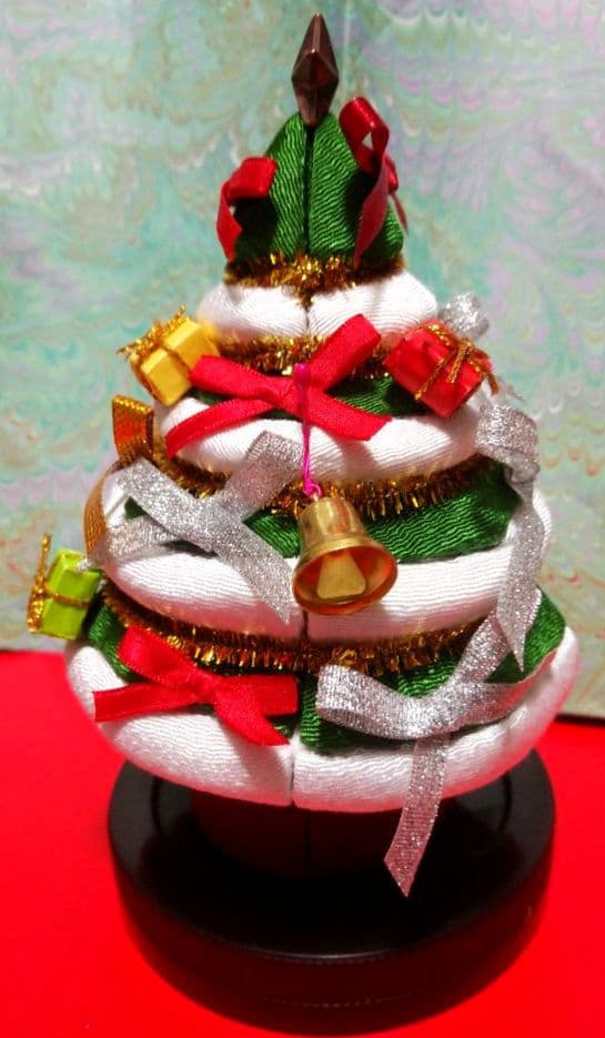 木目込み人形　クリスマスツリー