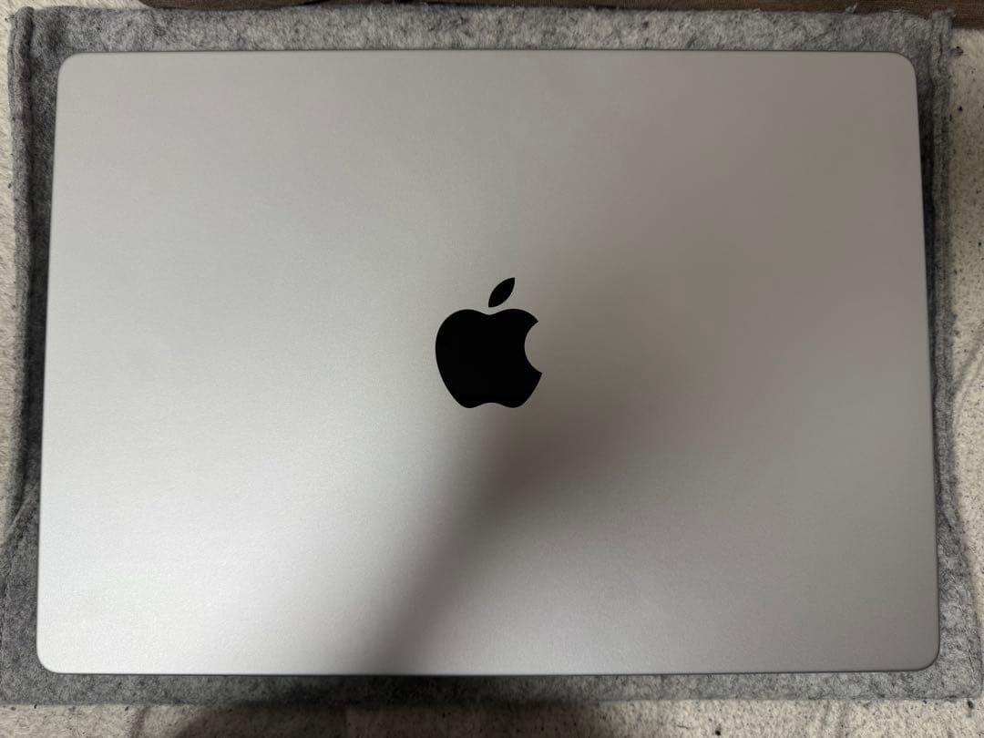 MacBook Pro (14インチ, 2021) シルバー