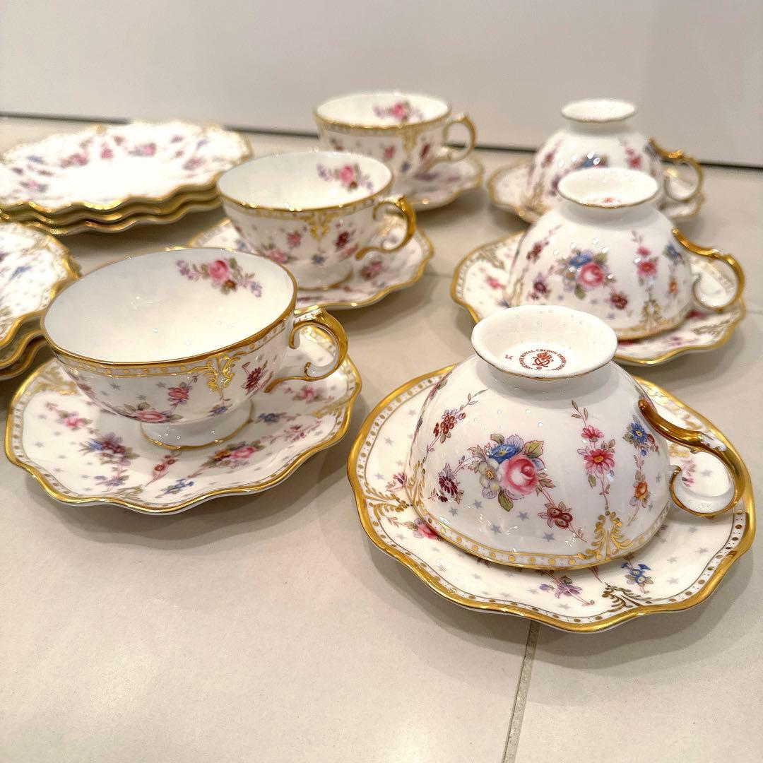 ロイヤルクラウンダービー 新品未使用 ケーキ皿、カップアンドソーサー 6客セット