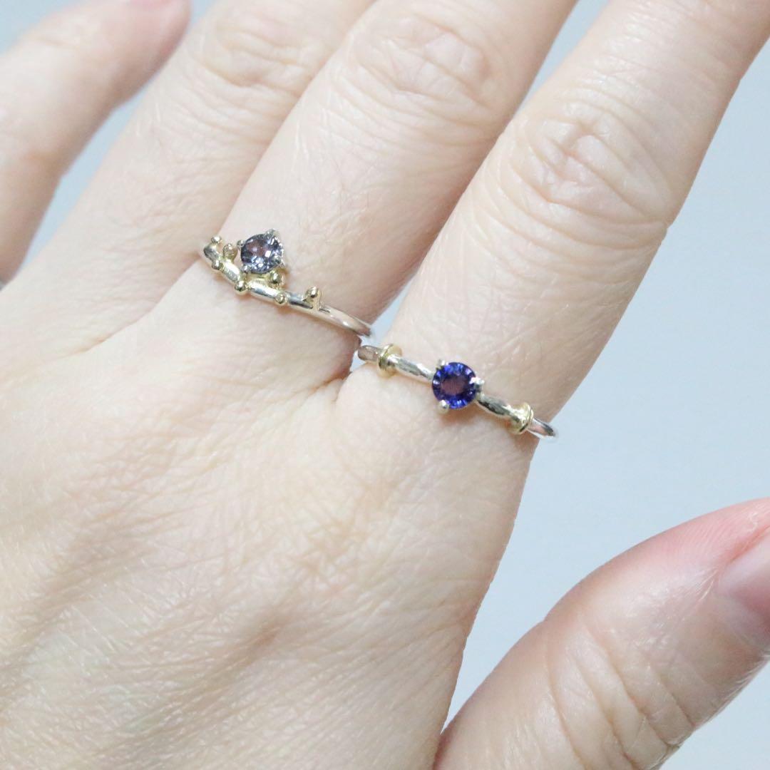 魅惑のパープルとブルーが融合するサファイアK10小ワッカシルバーリング10号