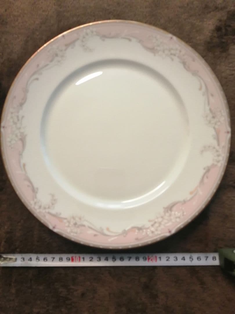 【中古品】ナルミ　ボーンチャイナ製ホワイト ピンクプレートセット(2種×各5枚)