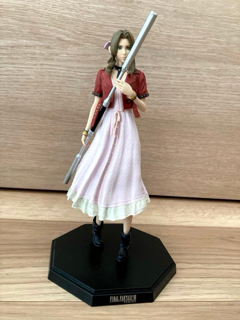 【美品】ファイナルファンタジー7 一番くじ クラウド&エアリス フィギュアセット