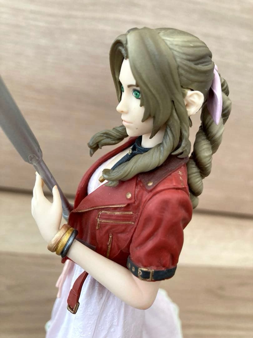 【美品】ファイナルファンタジー7 一番くじ クラウド&エアリス フィギュアセット