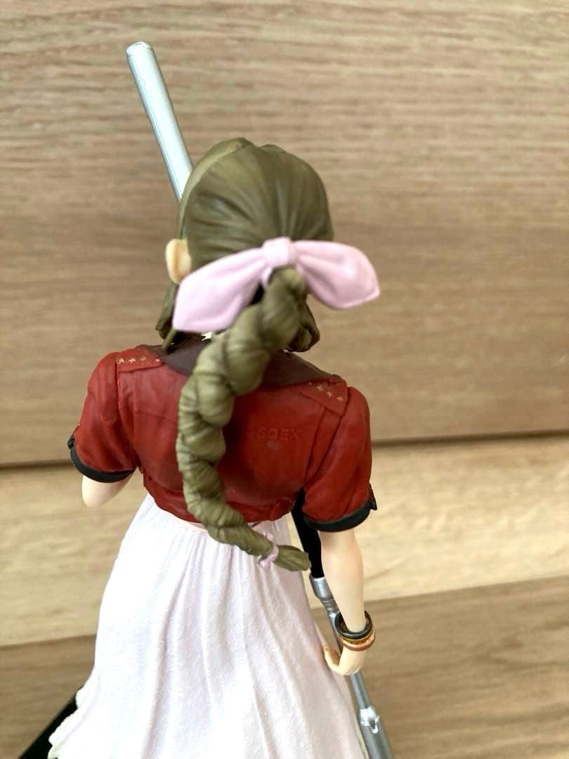 【美品】ファイナルファンタジー7 一番くじ クラウド&エアリス フィギュアセット