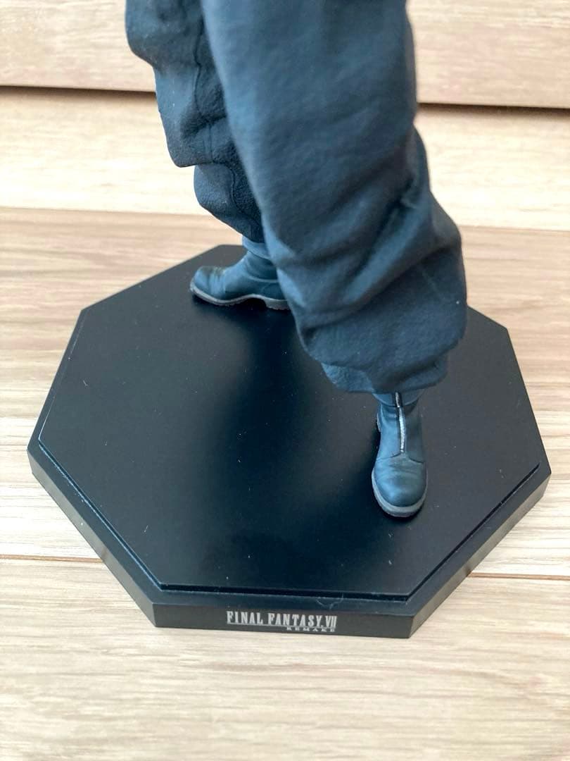 【美品】ファイナルファンタジー7 一番くじ クラウド&エアリス フィギュアセット