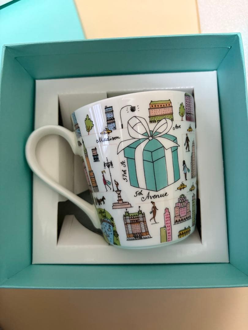 5th Avenue デザイン 陶器製皿とマグカップセット