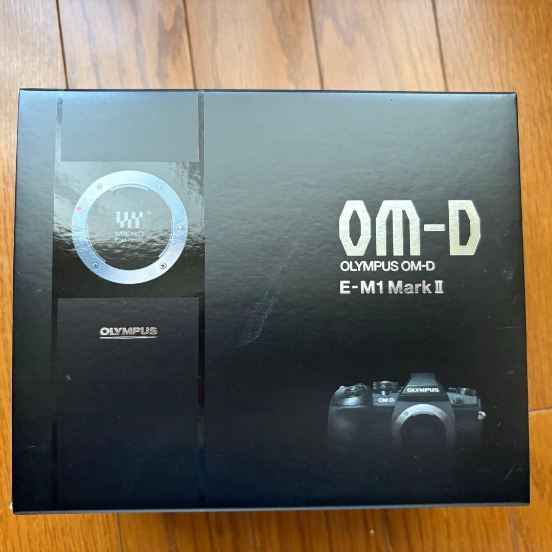 OLYMPUS OM-D EM-1 MarkⅡ ボディ ＋ 純正バッテリー2個