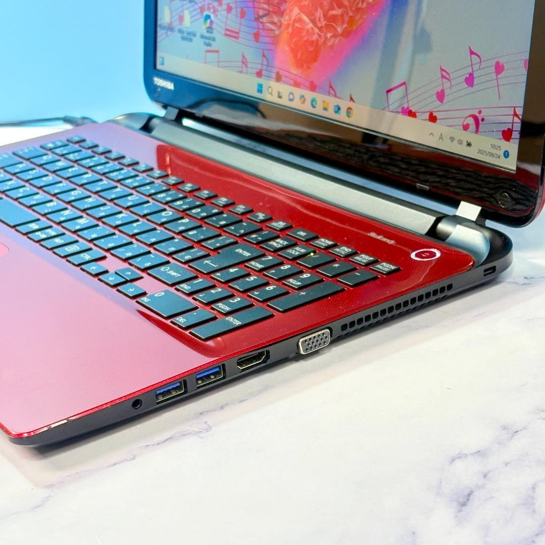 SSDで快速！フルHDで画面広・カメラ・DVDマルチ・レッドノートパソコン