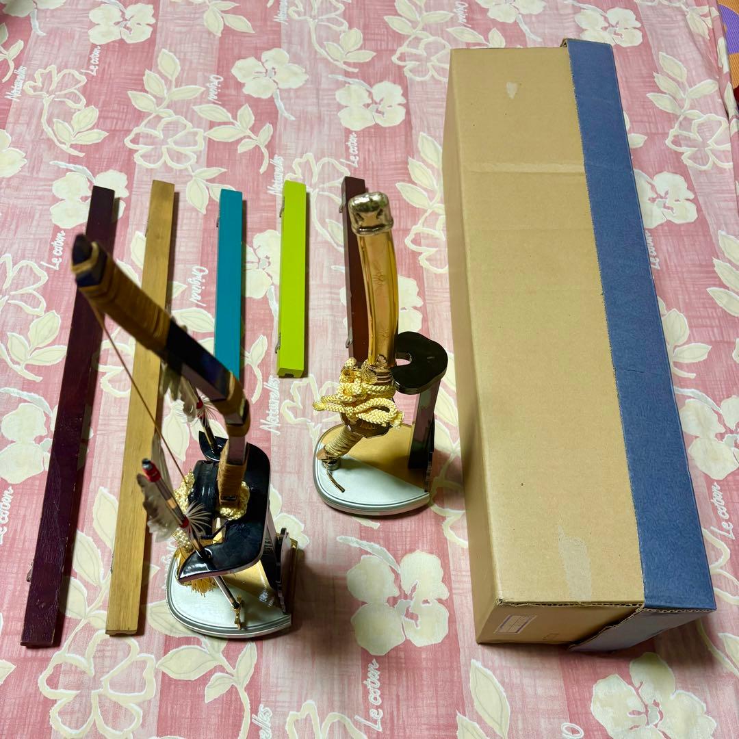 ♦︎映画TROYメダル♦︎吉徳大光(五月人形　弓矢 & 太刀)♦︎木製　壁掛　飾り棚