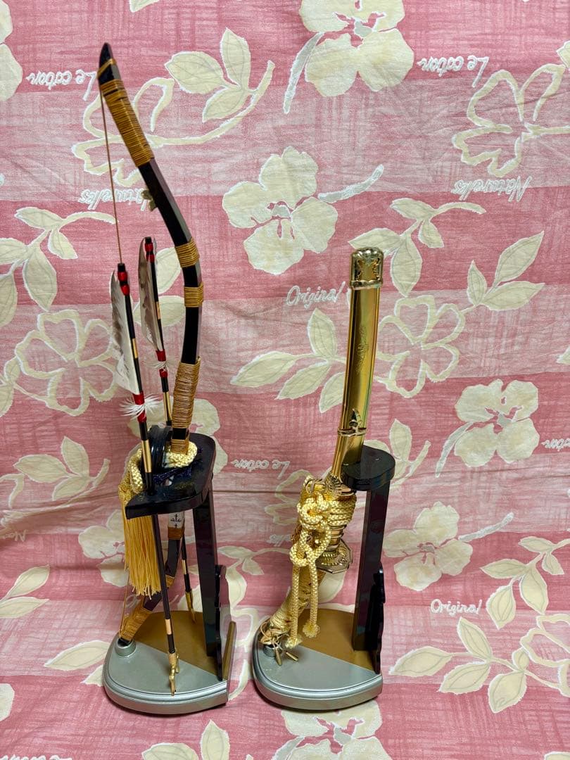 ♦︎映画TROYメダル♦︎吉徳大光(五月人形　弓矢 & 太刀)♦︎木製　壁掛　飾り棚