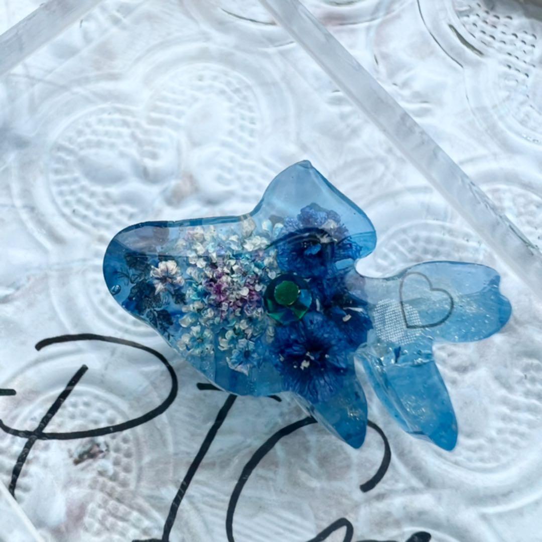 ꫛꫀꪝ【No.173】金魚~ロイヤルブルー~ 爽やか  チャーム インテリア