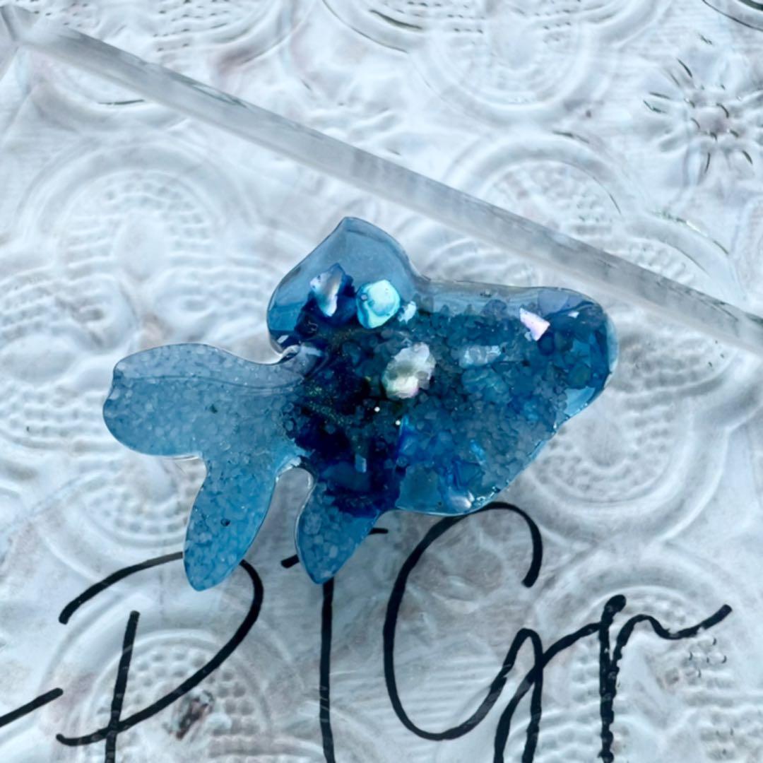 ꫛꫀꪝ【No.173】金魚~ロイヤルブルー~ 爽やか  チャーム インテリア