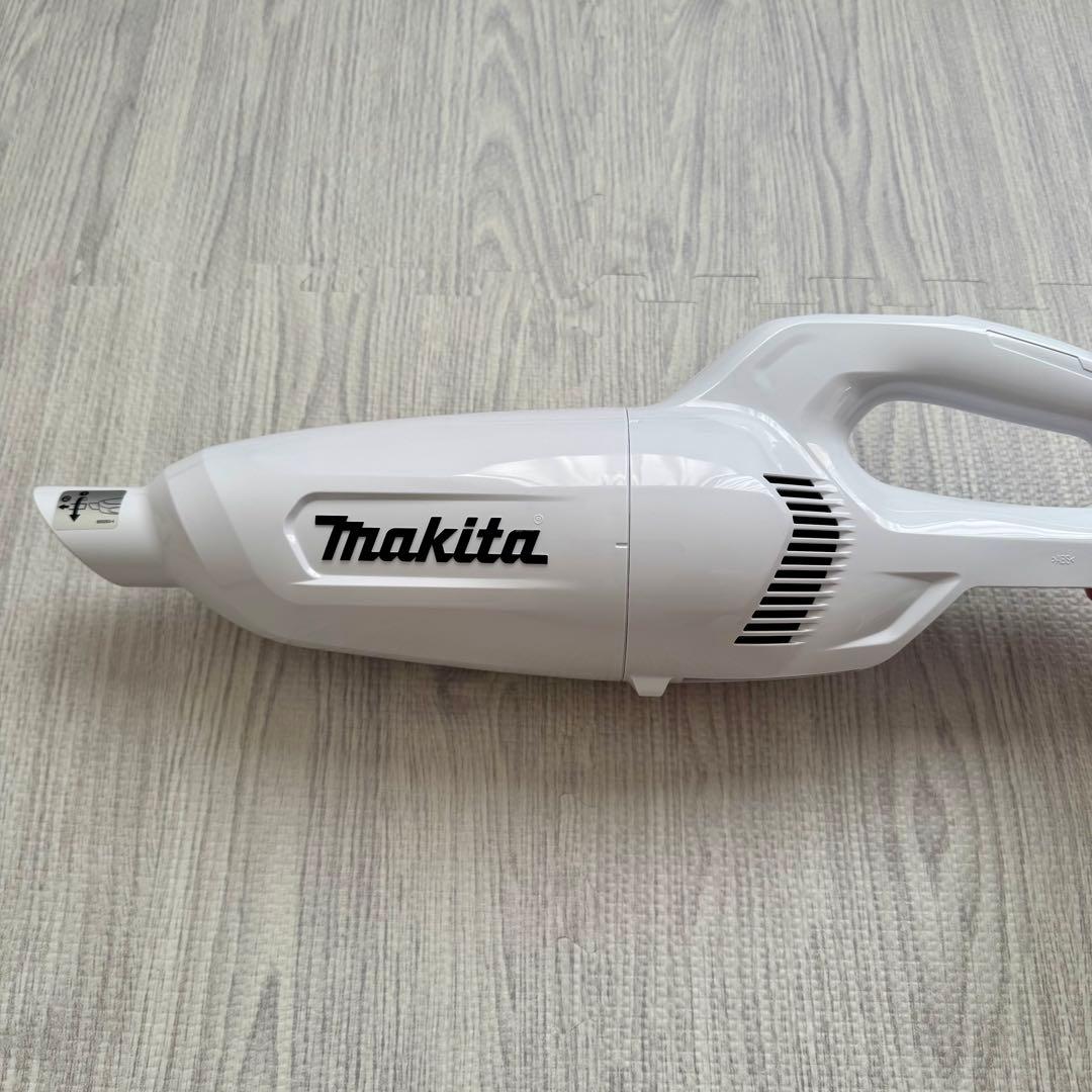 makita マキタ CL108FD 充電式クリーナ バッテリ充電器付