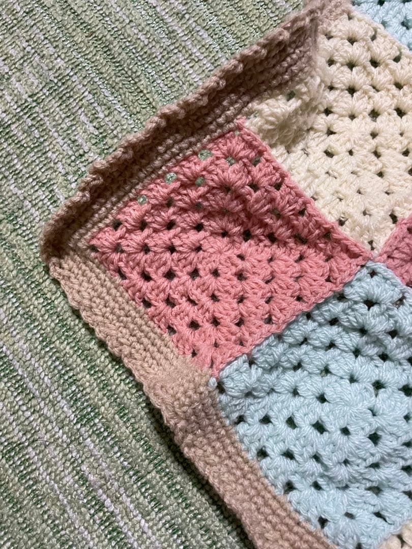 値下げ中　ハンドメイド　モチーフつなぎのマルチカバー