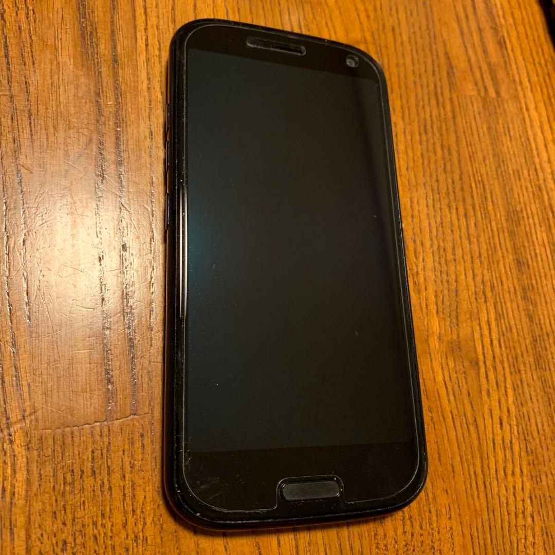docomo F-52B スマートフォン 本体 ケース付き