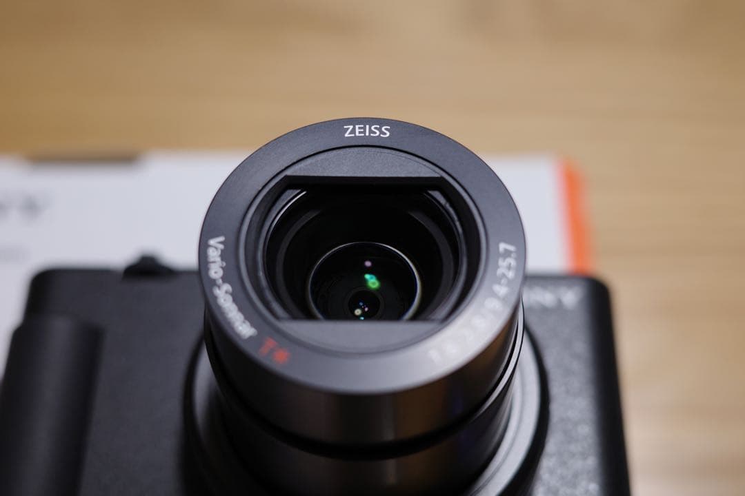 【成約済み】SONY ZV-1 コンパクトカメラ　ブラック