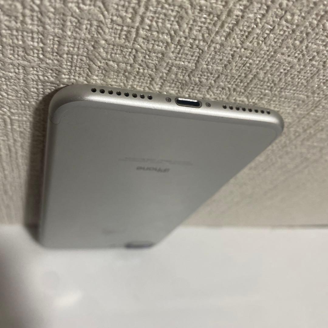 iPhone 7plus 128GB silver バッテリー100%