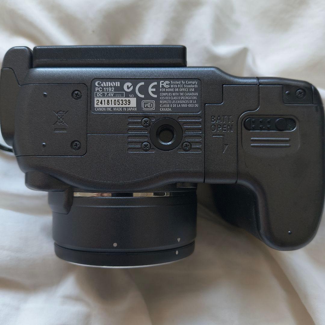 単3電池で気軽に使える、実力派ズーム機。