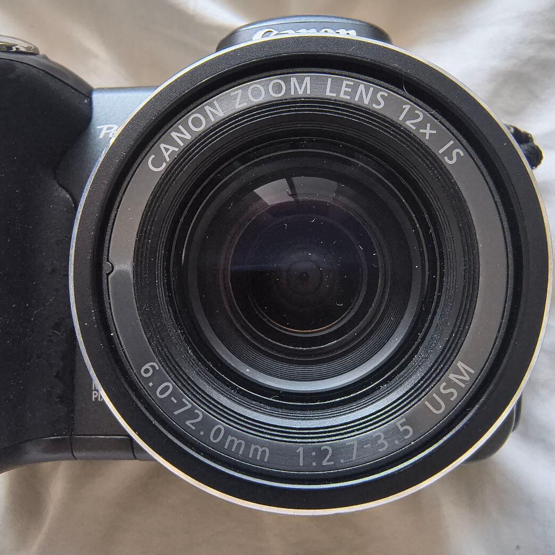 単3電池で気軽に使える、実力派ズーム機。