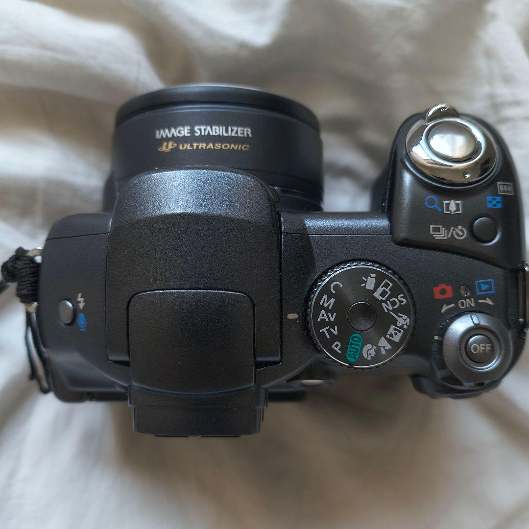 単3電池で気軽に使える、実力派ズーム機。