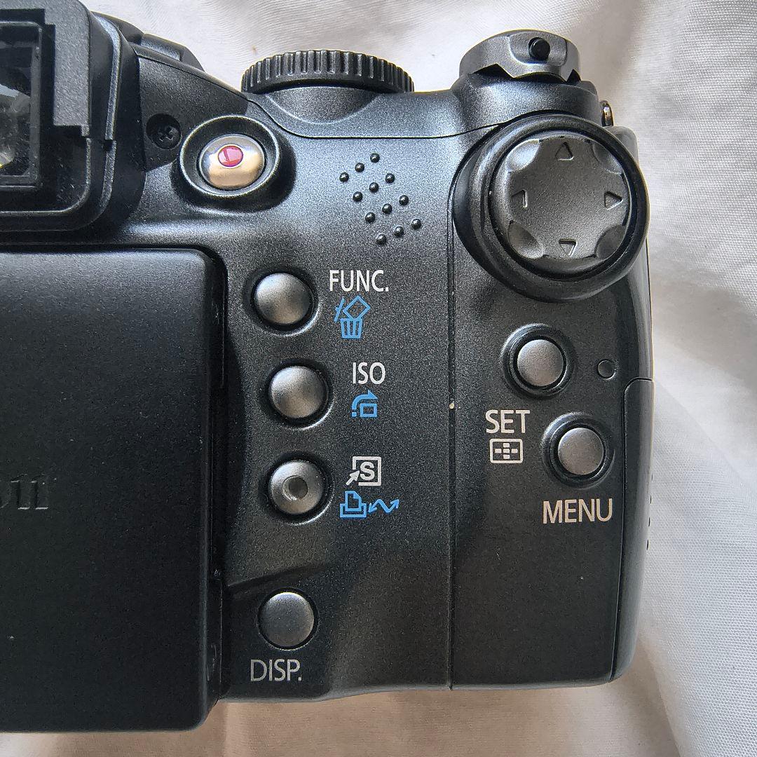 単3電池で気軽に使える、実力派ズーム機。