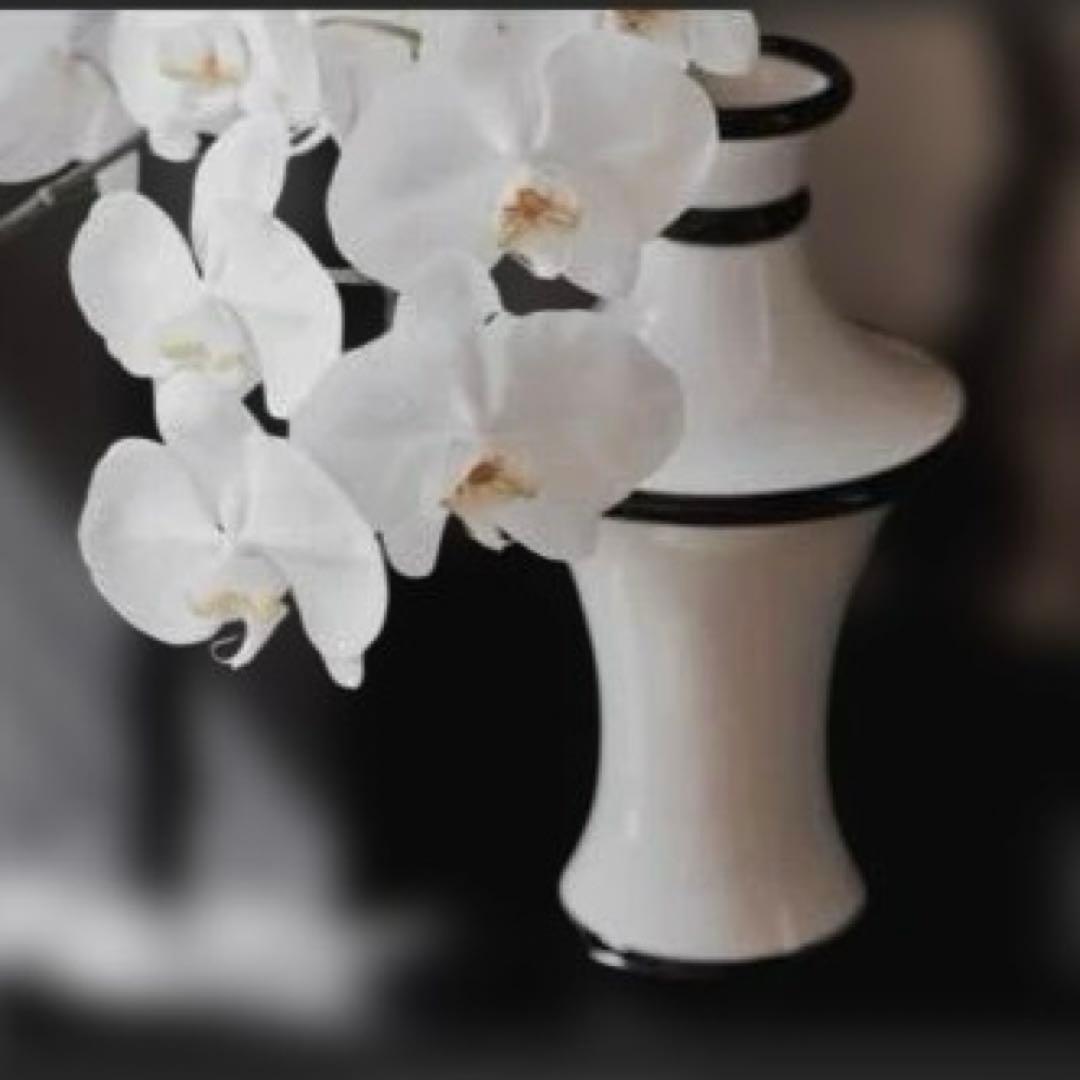 ＆classy アンドクラッシーアイボリーと黒のモノクローム　フラワーベース花瓶