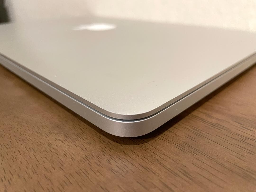 MacBook Pro 13\"　2015　i5　8GB　121GB